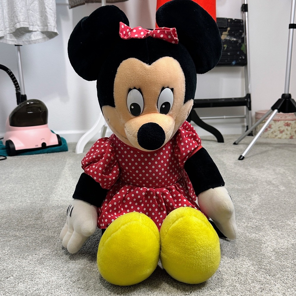 Classic Disney Minnie Mouse Plush Toy Large 20" head to taill